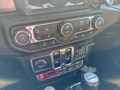 2020 Jeep Gladiator, $30990. Photo 9