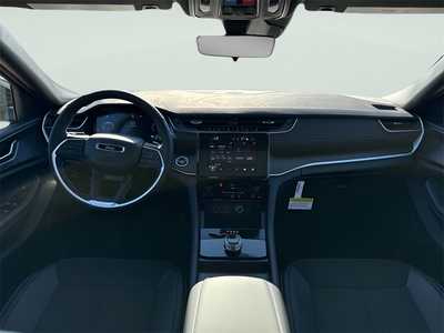 2025 Jeep Grand Cherokee, $38330. Photo 12