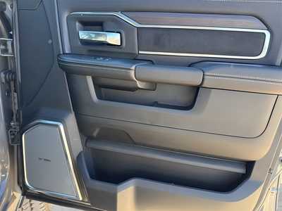 2026 RAM 2500 Crew Cab, $68186. Photo 9