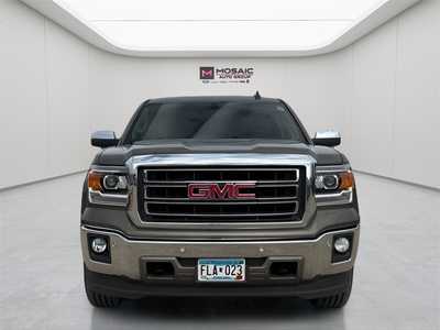 2015 GMC 1500 Crew Cab, $25990. Photo 2
