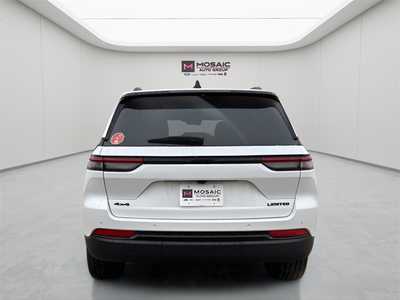 2025 Jeep Grand Cherokee, $45639. Photo 6