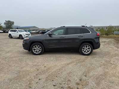 2015 Jeep Cherokee, $7990. Photo 4