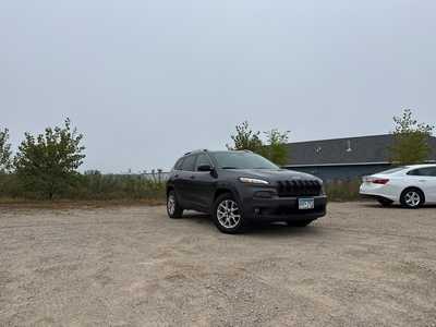 2015 Jeep Cherokee, $7990. Photo 1