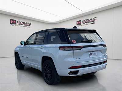 2025 Jeep Grand Cherokee, $63707. Photo 5