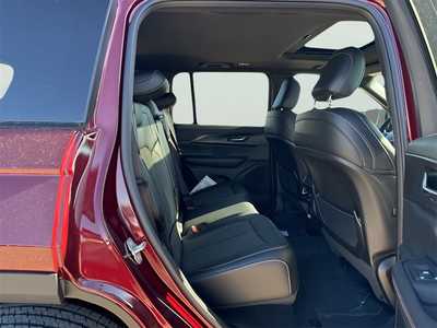 2025 Jeep Grand Cherokee, $40848. Photo 11