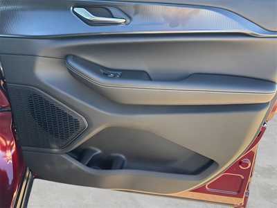 2025 Jeep Grand Cherokee, $40848. Photo 9