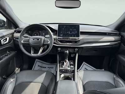 2023 Jeep Compass, $21490. Photo 12