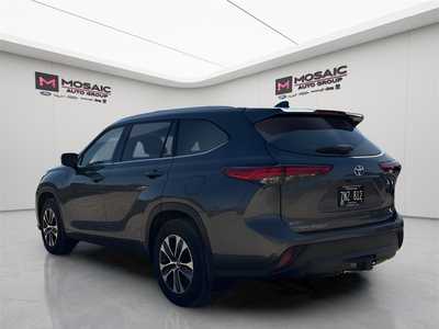 2021 Toyota Highlander, $32990. Photo 5