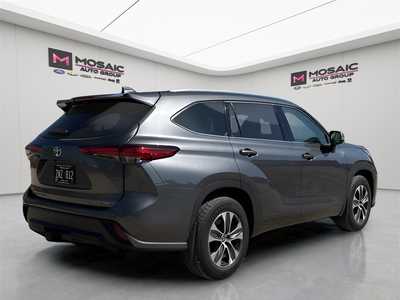 2021 Toyota Highlander, $32990. Photo 7