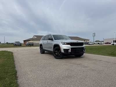 2022 Jeep Grand Cherokee L, $29990. Photo 1