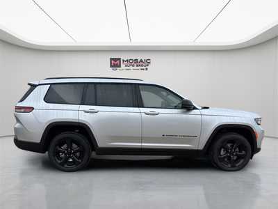 2025 Jeep Grand Cherokee L, $50439. Photo 8