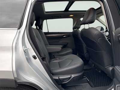 2023 Toyota Highlander, $40990. Photo 12