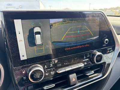 2023 Toyota Highlander, $41990. Photo 7