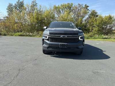2022 Chevrolet Suburban, $55990. Photo 2