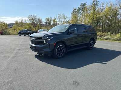 2022 Chevrolet Suburban, $55990. Photo 3