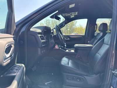 2022 Chevrolet Suburban, $55990. Photo 6