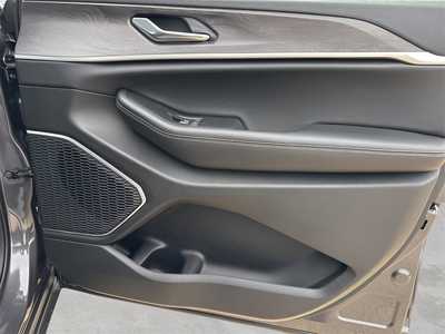 2025 Jeep Grand Cherokee L, $50439. Photo 9