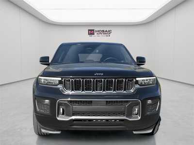 2022 Jeep Grand Cherokee, $37990. Photo 2