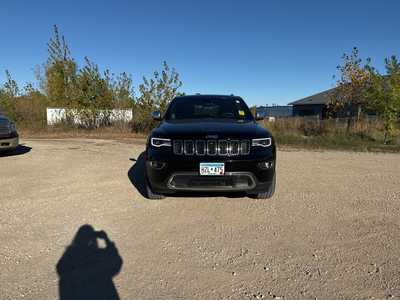 2017 Jeep Grand Cherokee, $18990. Photo 2