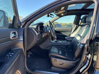 2017 Jeep Grand Cherokee, $18990. Photo 6