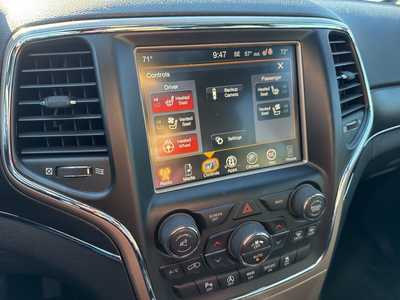 2017 Jeep Grand Cherokee, $18990. Photo 8