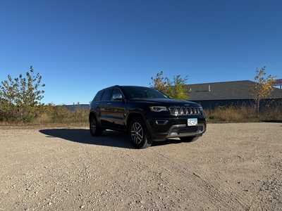 2017 Jeep Grand Cherokee, $18990. Photo 1