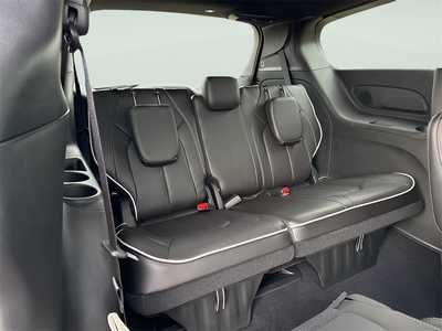 2026 Chrysler Pacifica, $48793. Photo 11