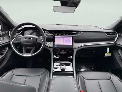 2025 Jeep Grand Cherokee, $42597. Photo 12