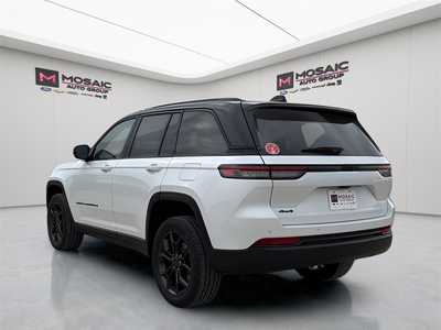 2025 Jeep Grand Cherokee, $42597. Photo 5