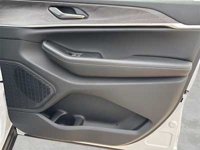 2025 Jeep Grand Cherokee, $42597. Photo 9