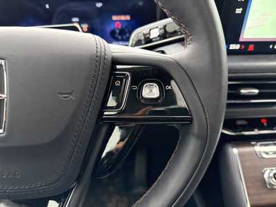 2025 Lincoln Aviator, $65990. Photo 11