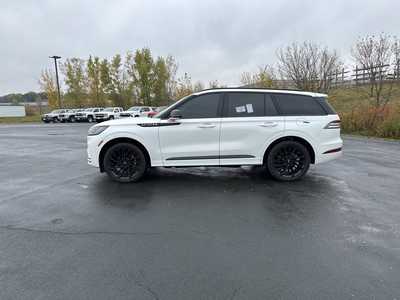 2025 Lincoln Aviator, $65990. Photo 4