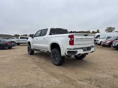 2022 Chevrolet 1500 Crew Cab, $44990. Photo 5