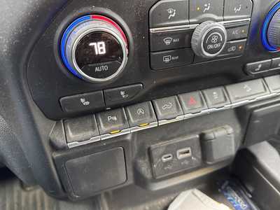 2022 Chevrolet 1500 Crew Cab, $44990. Photo 8