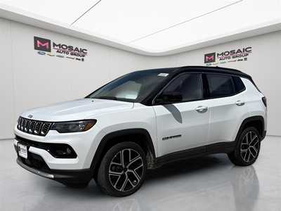 2025 Jeep Compass, $24438. Photo 3