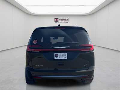 2026 Chrysler Pacifica, $48277. Photo 6