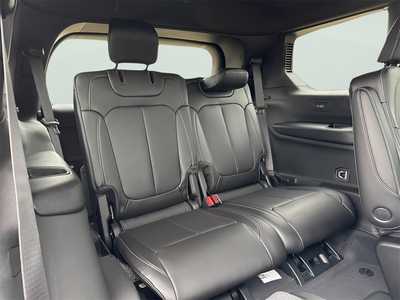 2025 Jeep Grand Cherokee L, $49439. Photo 11