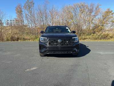 2024 Volkswagen Atlas, $40990. Photo 2