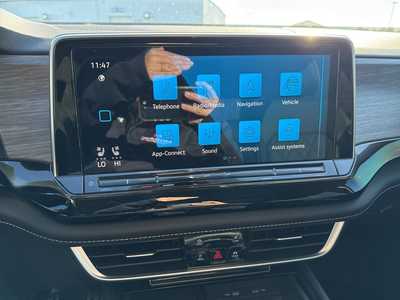 2024 Volkswagen Atlas, $40990. Photo 7