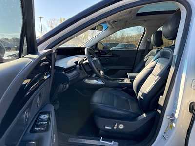 2024 Lincoln Nautilus, $53990. Photo 6