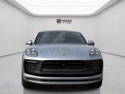 2024 Porsche Macan, $91990. Photo 2