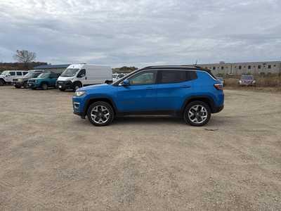 2018 Jeep Compass, $15990. Photo 4