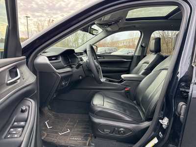 2023 Jeep Grand Cherokee L, $34990. Photo 6