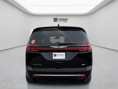 2026 Chrysler Pacifica, $43297. Photo 6