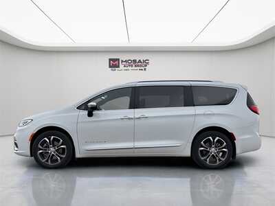 2026 Chrysler Pacifica, $51220. Photo 4