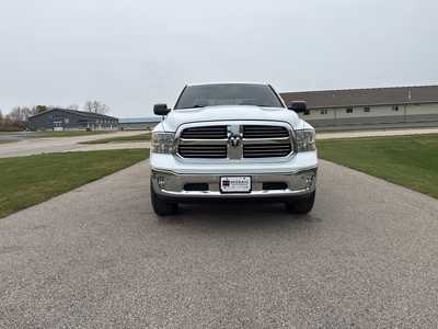 2014 RAM 1500 Crew Cab, $14990. Photo 2