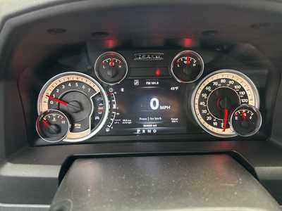 2014 RAM 1500 Crew Cab, $14990. Photo 9