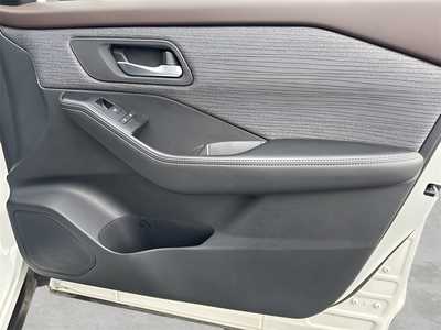 2021 Nissan Rogue, $19990. Photo 9