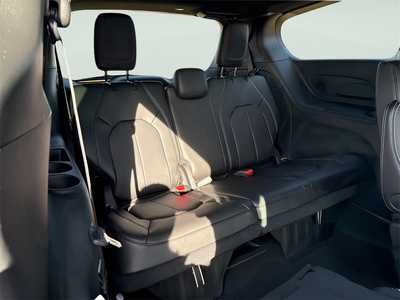 2026 Chrysler Pacifica, $43736. Photo 11