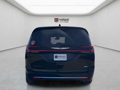 2026 Chrysler Pacifica, $43736. Photo 6